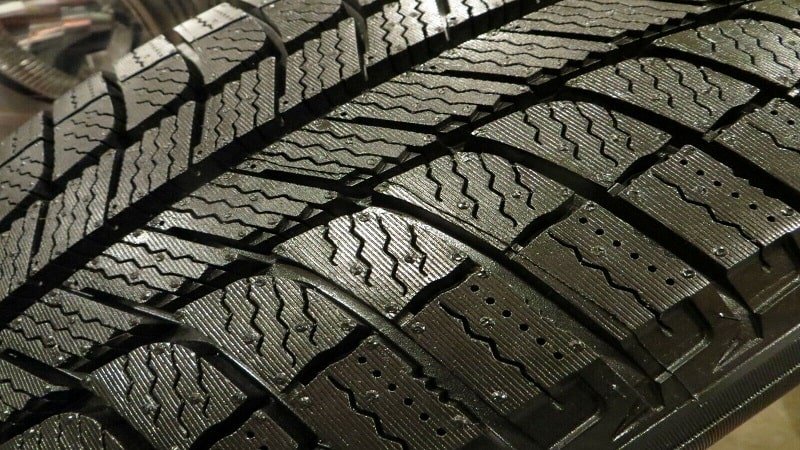 What Are ZR Rated Tires - main - 5-min